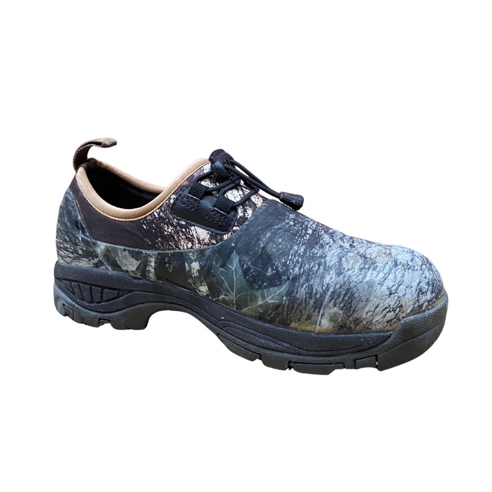 Muck Boots Camo Slip-On Shoes Women’s 9/9.5 Men’s 7.5/8 Low-Rise Outdoors